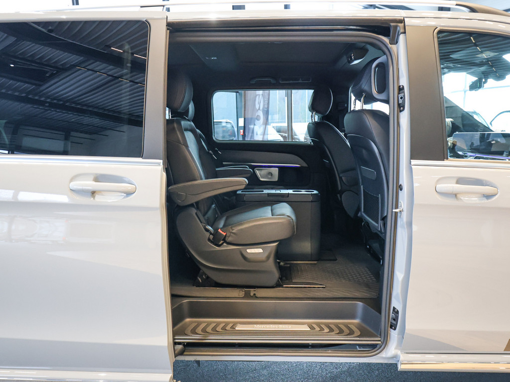 Bild 5 - V 300 d AMG AVANTGARDE Lang