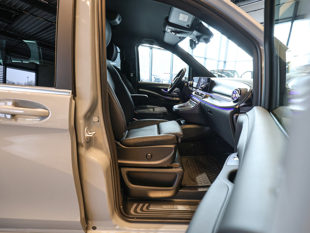 Bild 3 - V 300 d AMG AVANTGARDE Lang