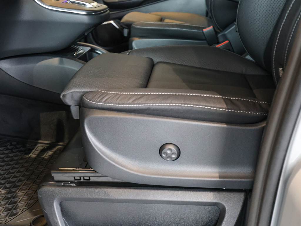 Bild 10 - V 300 d AMG AVANTGARDE Lang