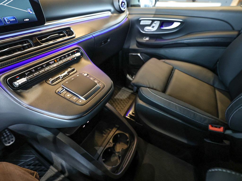 Bild 15 - V 300 d AMG AVANTGARDE Lang