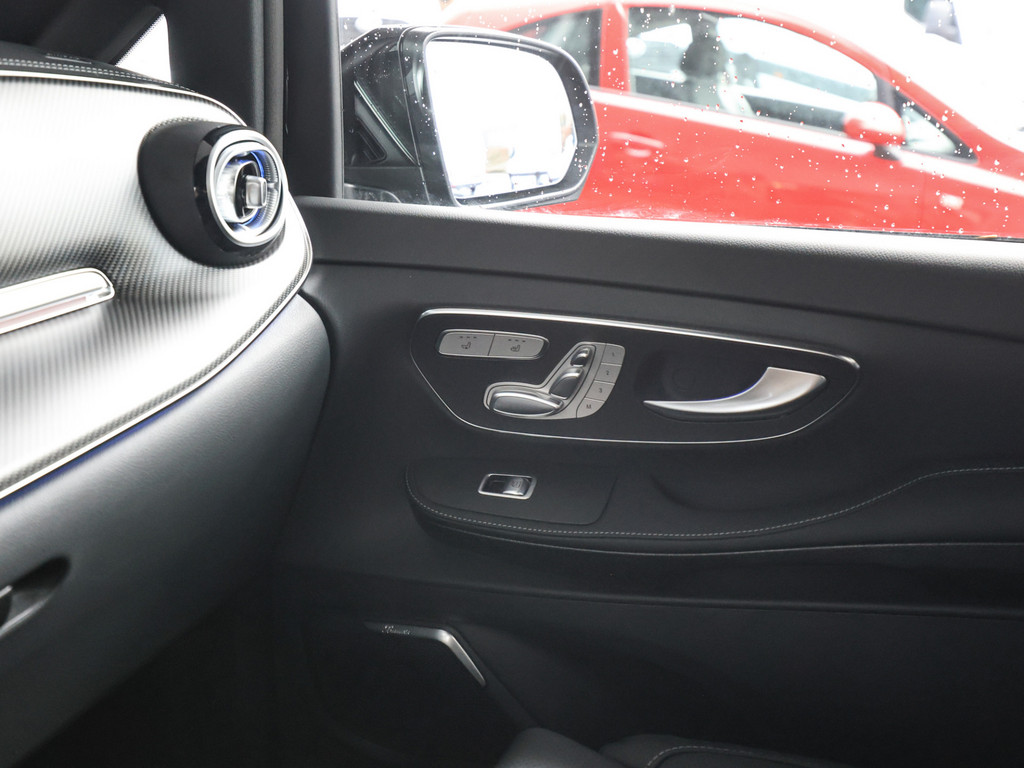 Bild 17 - V 300 d 4M AVANTGARDE AMG Lang