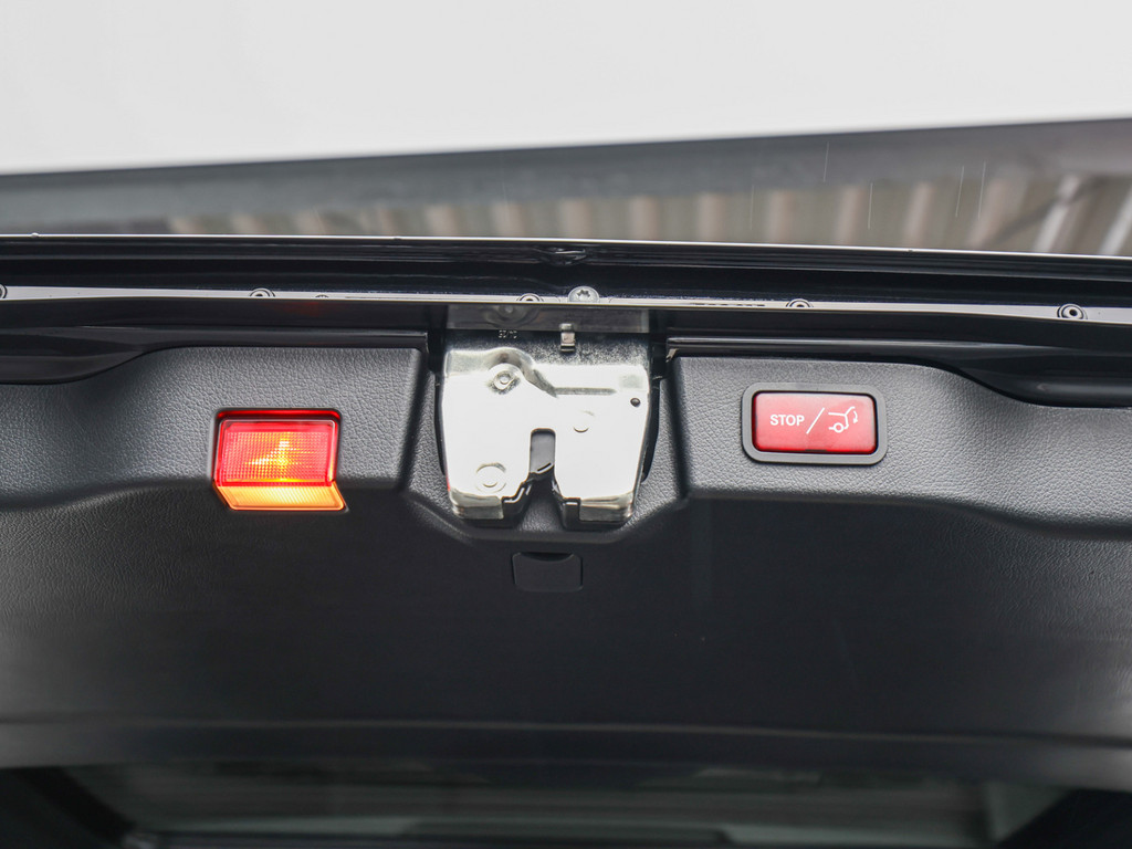 Bild 31 - V 300 d 4M AVANTGARDE AMG Lang