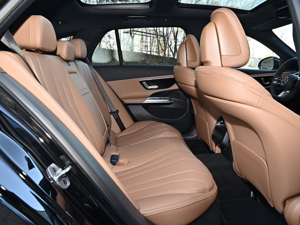 Bild 5 - E 220 d 4M T AMG Line