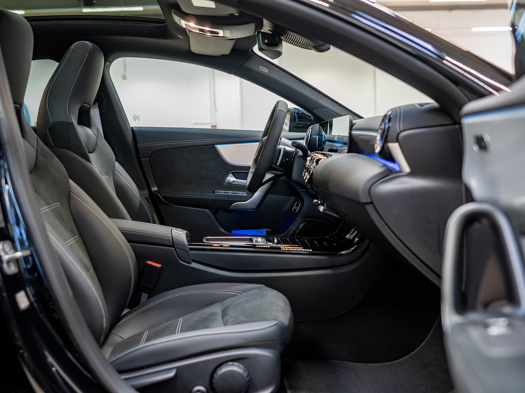 Bild 2 - CLA 180 Coupé AMG Special Edition