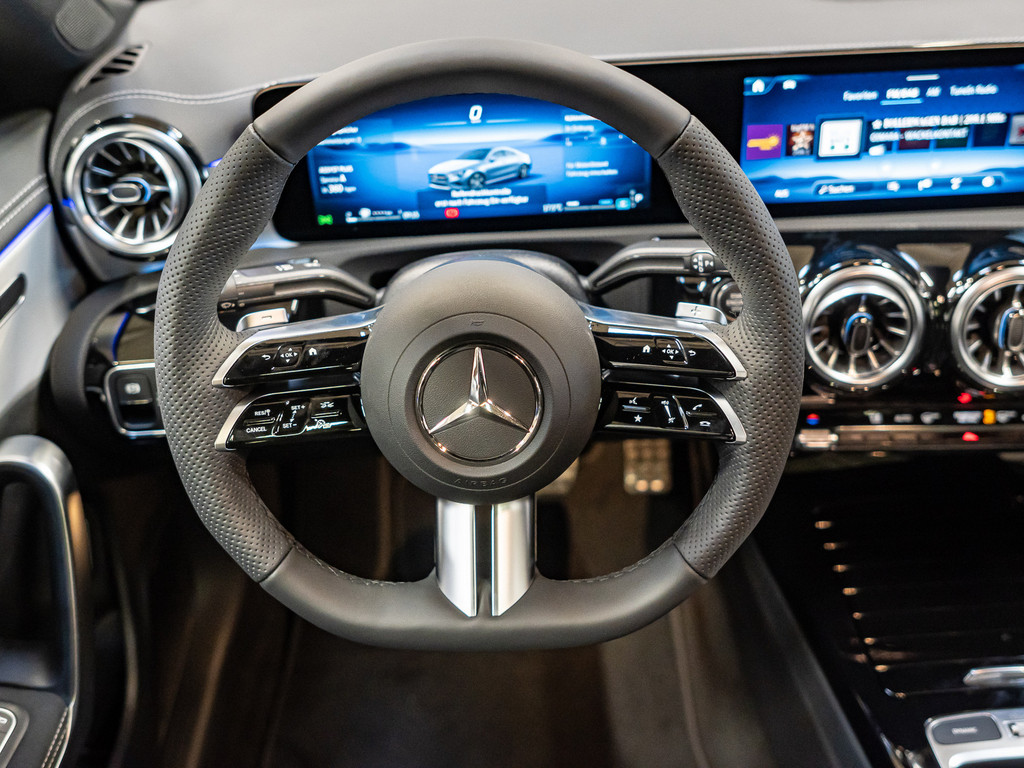Bild 8 - CLA 180 Coupé AMG Special Edition