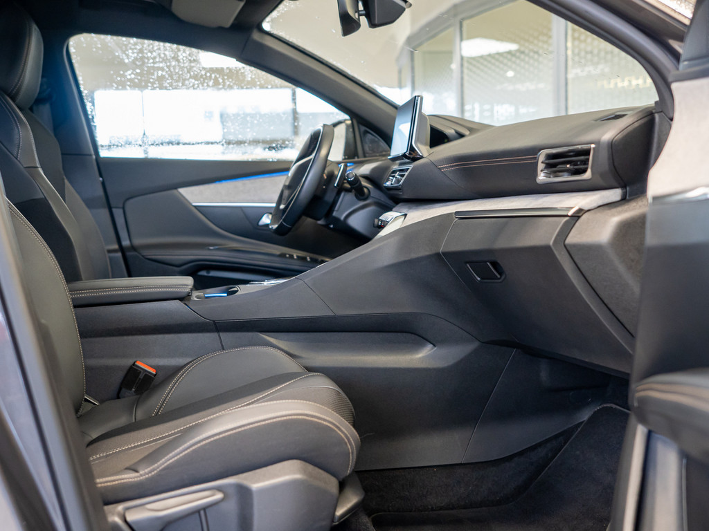 Bild 2 - 3008 GT Hybrid 136 e-DSC6