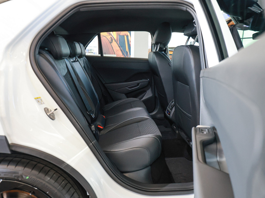 Bild 4 - T-Roc R-Line 1.5 eTSI DSG
