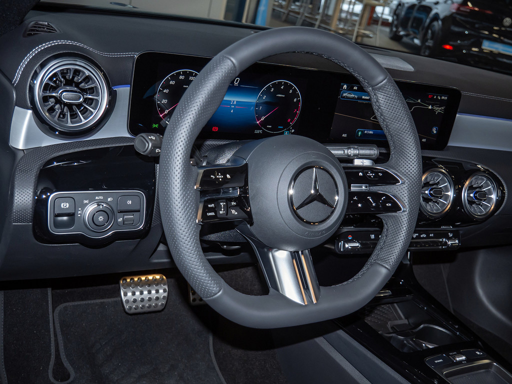 Bild 8 - CLA 180 Coupé