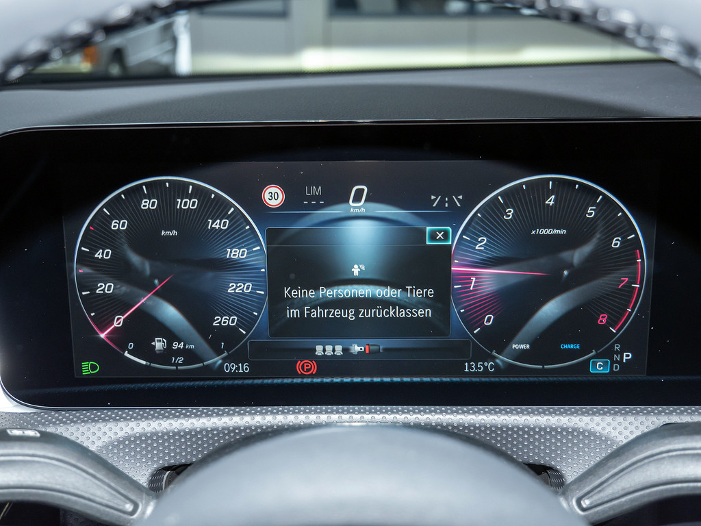 Bild 14 - CLA 180 Coupé