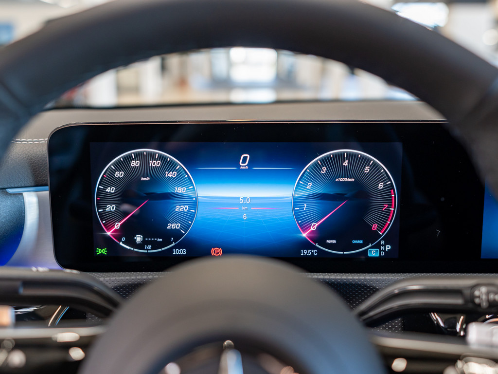 Bild 13 - CLA 180 Coupé