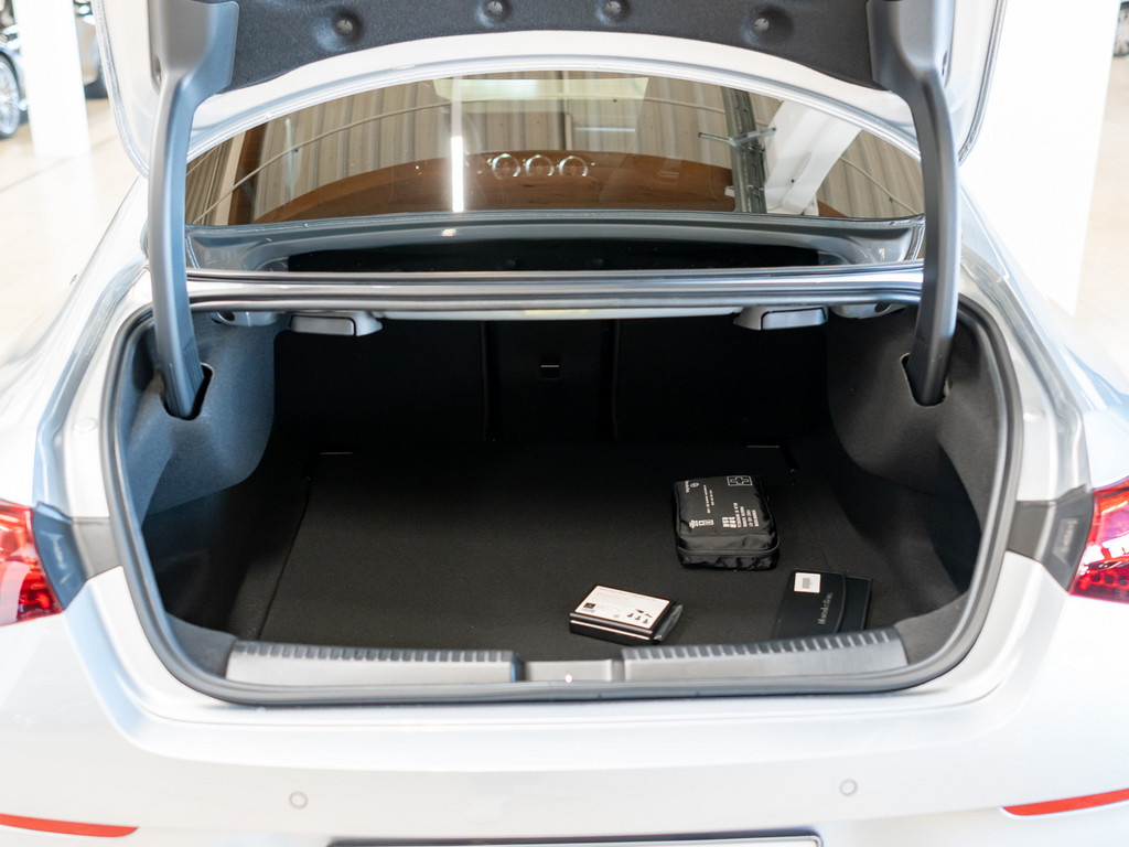 Bild 24 - CLA 180 Coupé