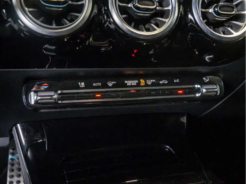 Bild 13 - CLA 220 SB d AMG Sport Advanced + 