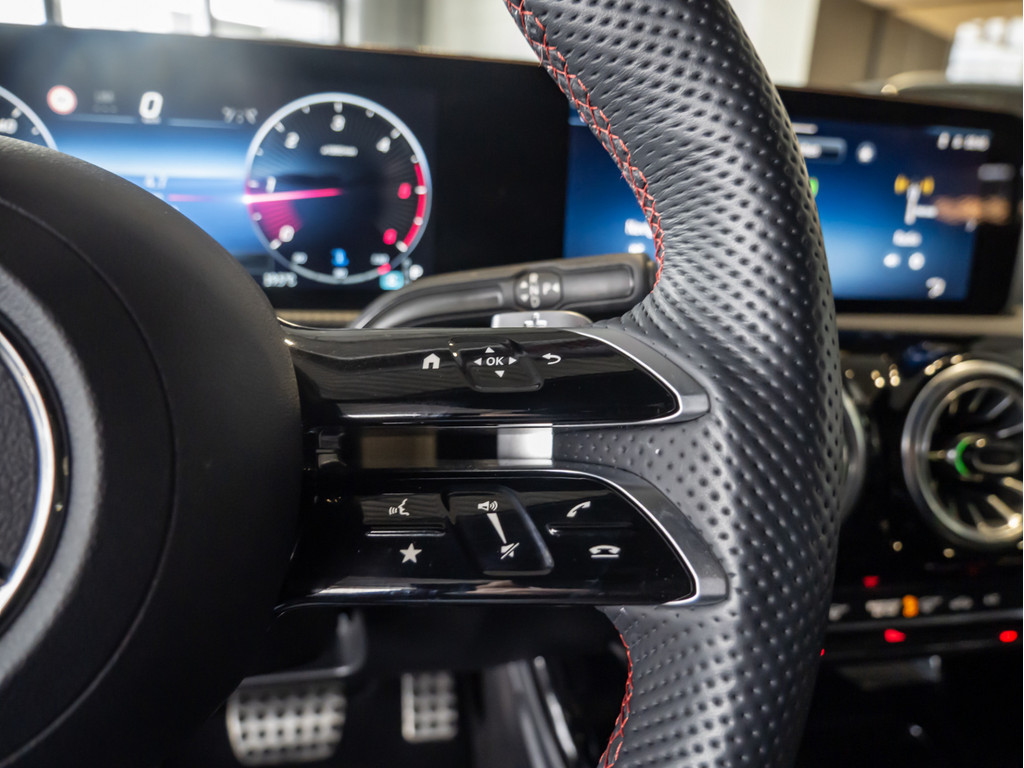 Bild 17 - CLA 220 SB d AMG Sport Advanced + 