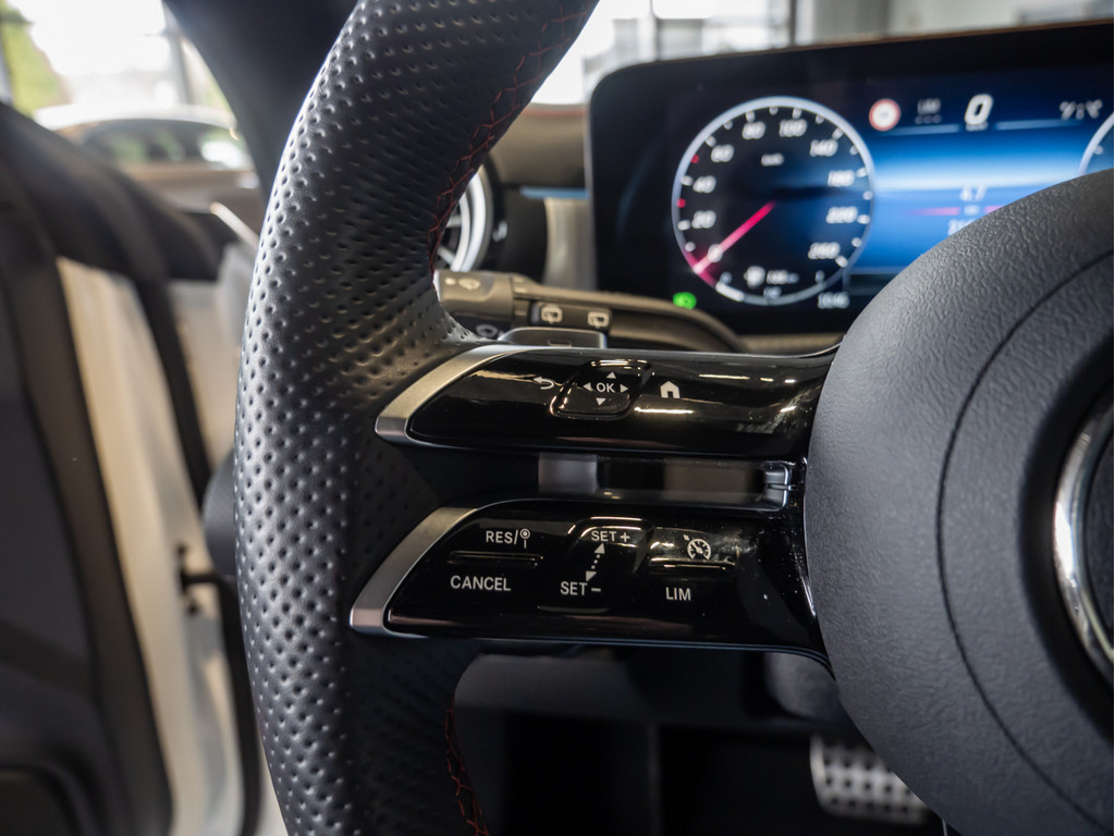Bild 18 - CLA 220 SB d AMG Sport Advanced + 