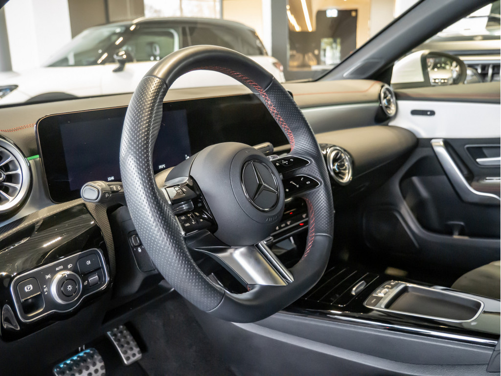 Bild 27 - CLA 220 SB d AMG Sport Advanced +