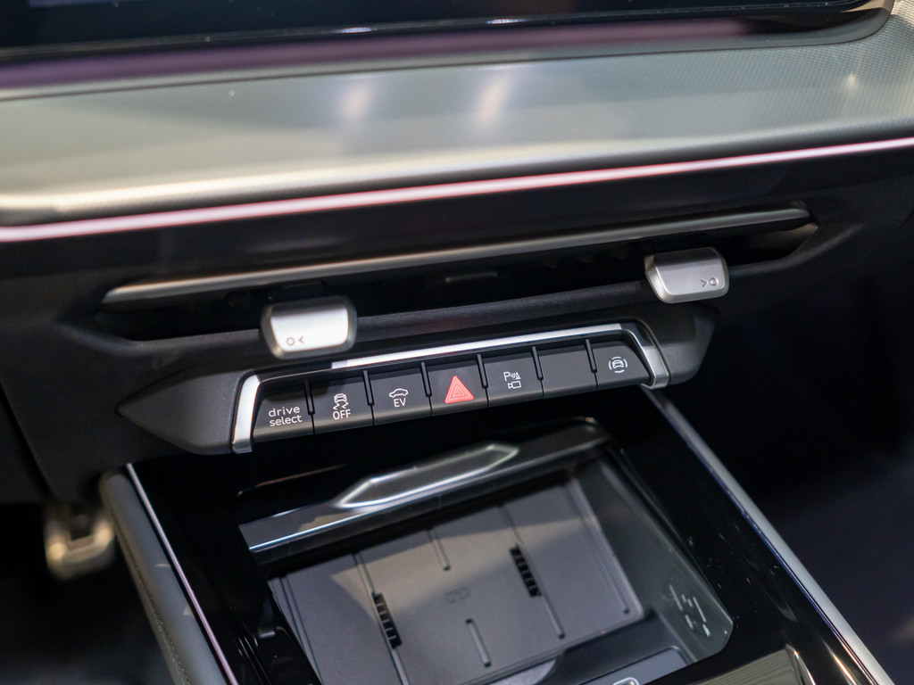 Bild 12 - Q3 Sportback e-hybrid S Line Tech Plus