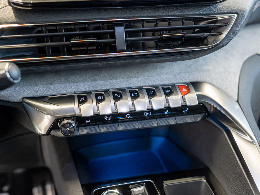 Bild 11 - 3008 GT HYBRID 136 e-DSC6