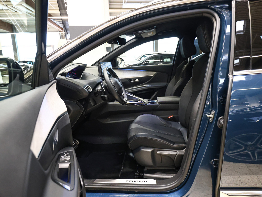 Bild 9 - 3008 GT Hybrid 136 e-DSC6