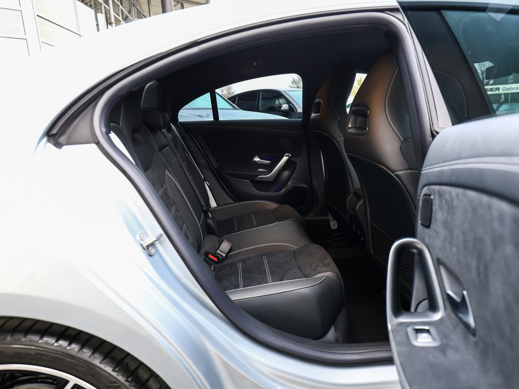 Bild 4 - CLA 180 Coupé AMG Special Edition