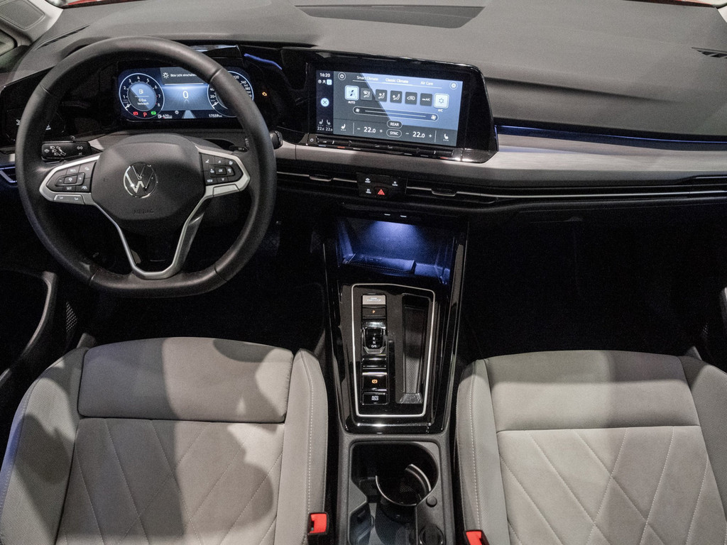 Bild 10 - Golf VIII Variant 1.5 eTSI Style