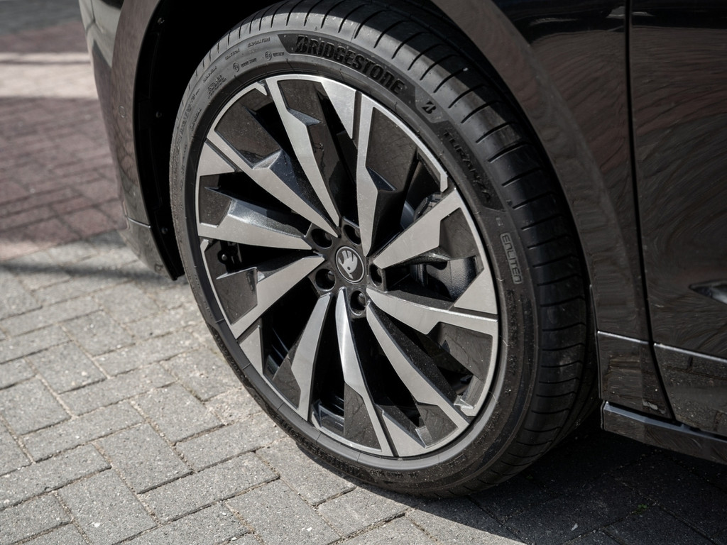 Bild 8 - Enyaq Coupe 85 Sportline DCC ACC 360 4xSHZ AHK