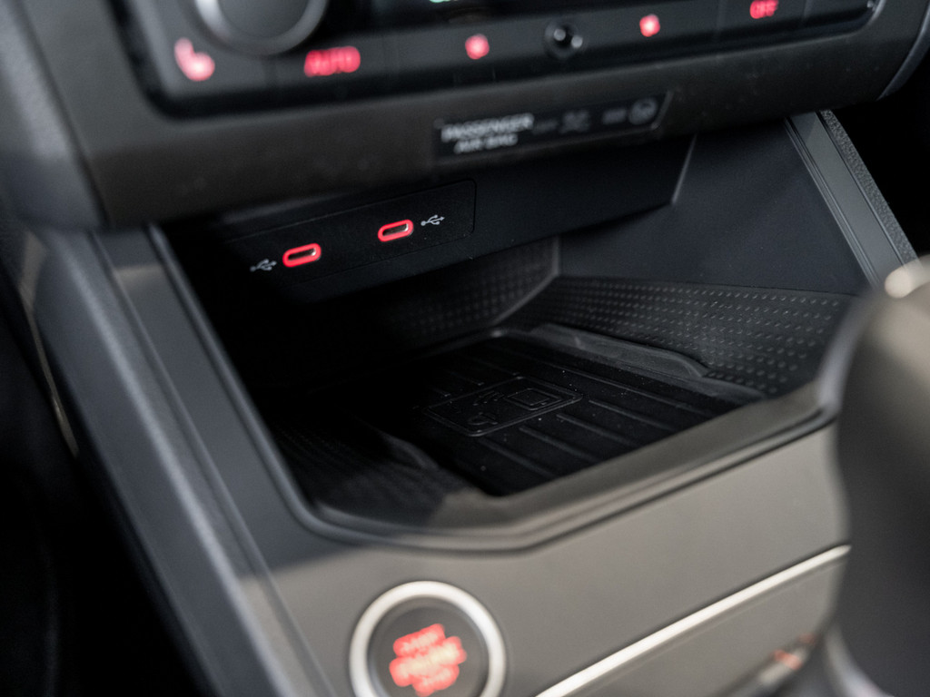 Bild 19 - Ibiza 1.0 TSI FR Black Edition Kam. Navi Sportp.