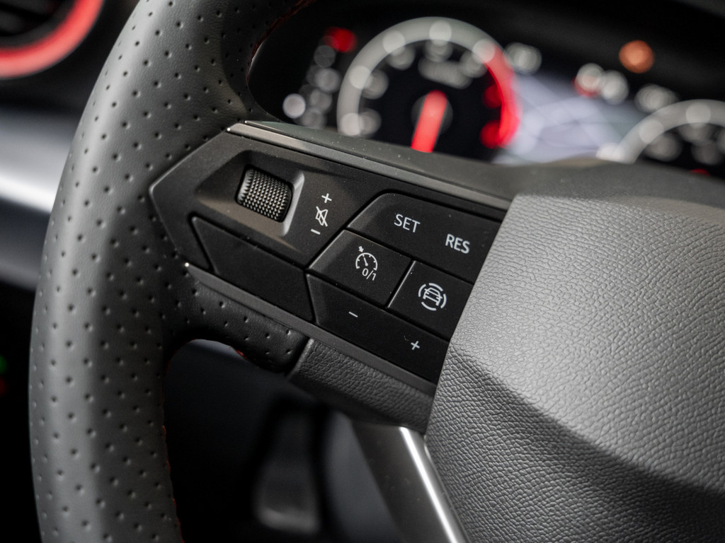 Bild 24 - Ibiza 1.0 TSI FR Black Edition Kam. Navi Sportp.