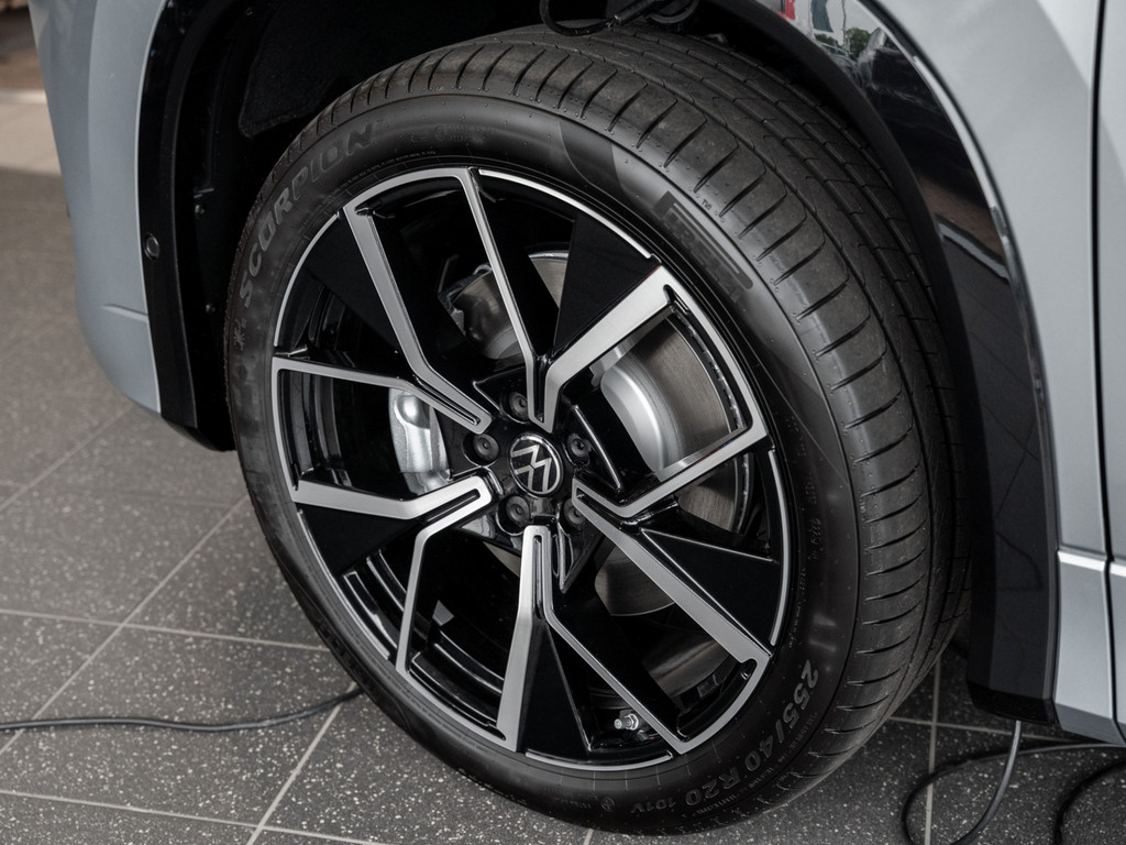 Bild 6 - Tayron R-Line 2.0 l TDI 4MOTION DSG DCC Pano AHK