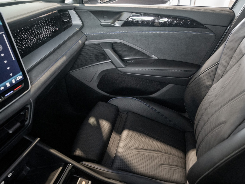 Bild 19 - Tayron R-Line 2.0 l TDI 4MOTION DSG DCC Pano AHK