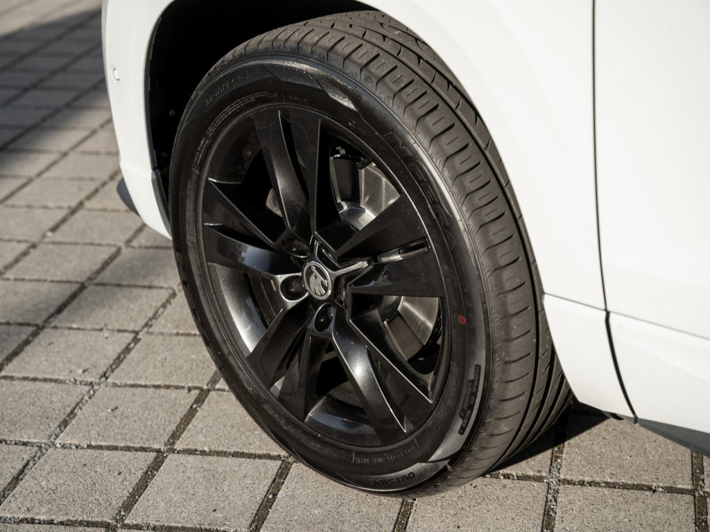 Bild 8 - KAROQ SPORTLINE 2.0 TDI DSG 4X4 Kam. Navi ACC
