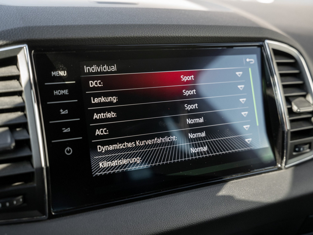 Bild 21 - KAROQ SPORTLINE 2.0 TDI DSG 4X4 Kam. Navi ACC