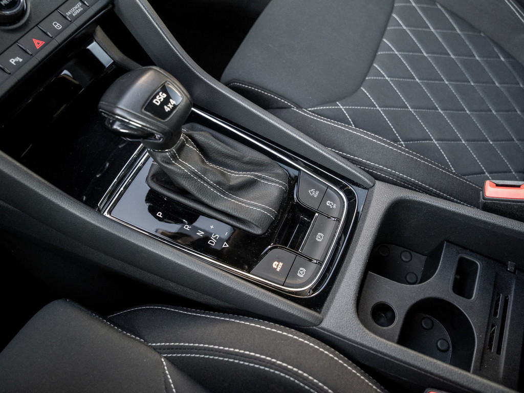 Bild 24 - KAROQ SPORTLINE 2.0 TDI DSG 4X4 Kam. Navi ACC
