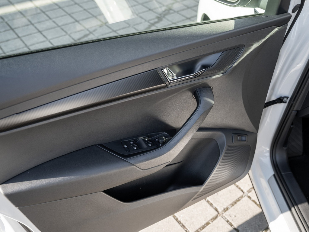 Bild 31 - KAROQ SPORTLINE 2.0 TDI DSG 4X4 Kam. Navi ACC