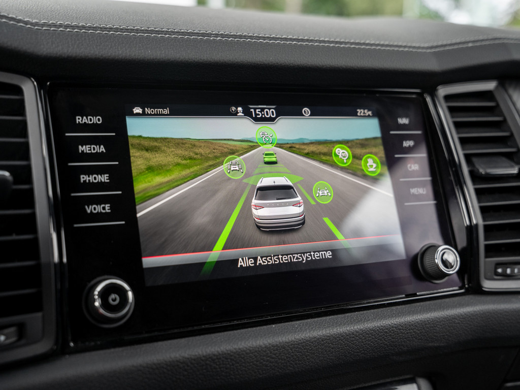 Bild 18 - KODIAQ SPORTLINE 2.0 TDI DSG 4X4 DCC Navi ACC LM