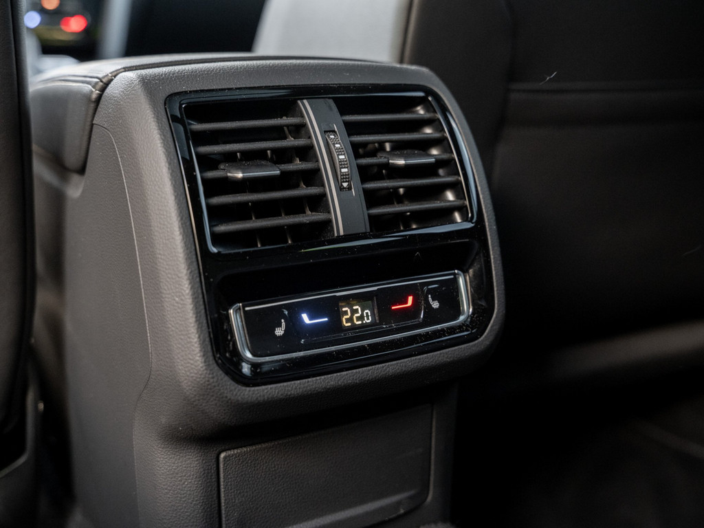 Bild 10 - Arteon DCC NaviPro Pano R-Line IQLight AHK Kam.