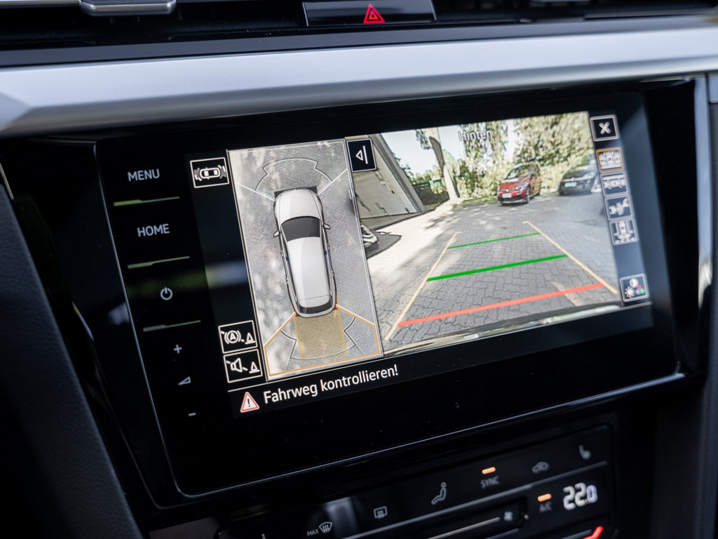 Bild 14 - Arteon DCC NaviPro Pano R-Line IQLight AHK Kam.