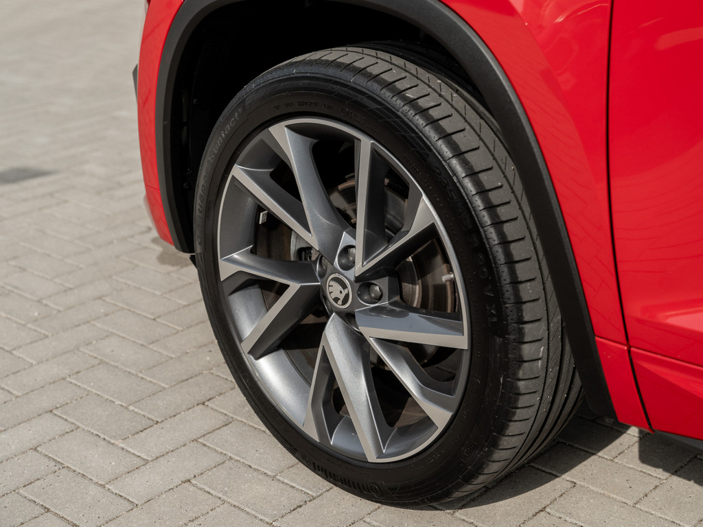 Bild 7 - KODIAQ SPORTLINE 1.5 TSI 6-GANG DCC Kam. Navi LM