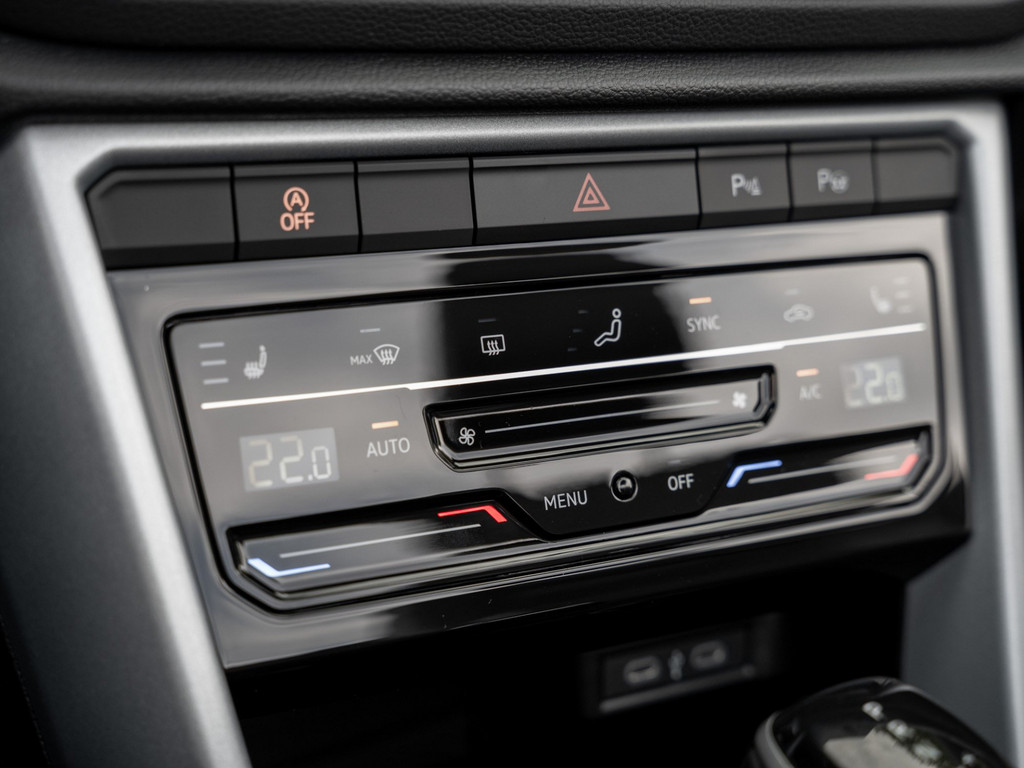 Bild 16 - T-Roc Cabriolet ENERGY DSG AHK Kam. Navi Virtual