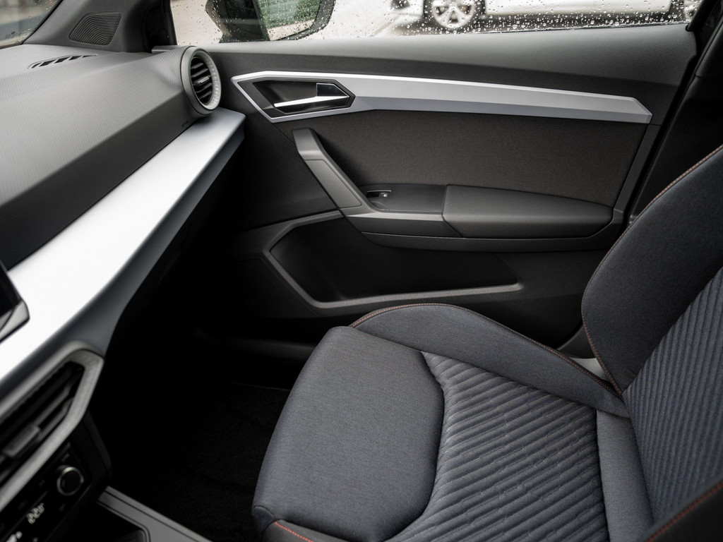 Bild 21 - Ibiza 1.0 TSI FR Black Edition Kam,Navi, XL-Paket