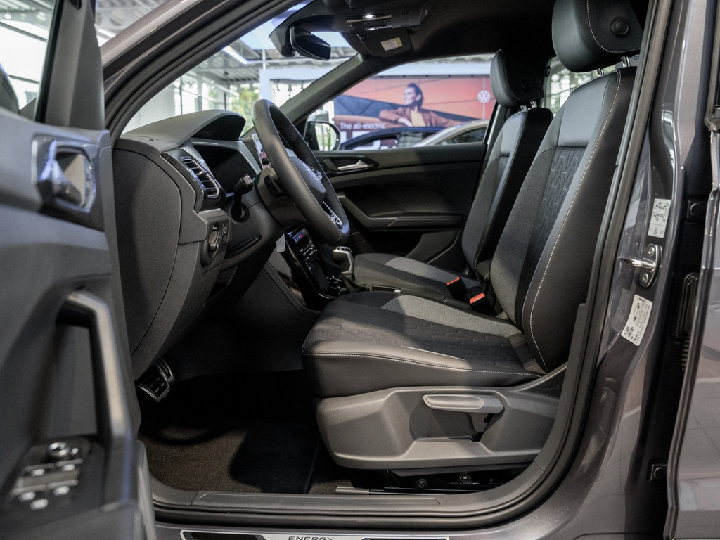 Bild 8 - T-Cross Life 1.0 l Kam. Navi Virtual ACC KlimaA