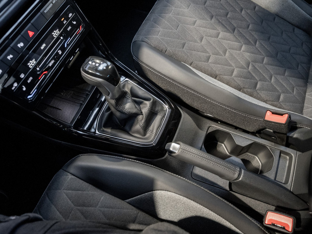 Bild 21 - T-Cross Life 1.0 l Kam. Navi Virtual ACC KlimaA