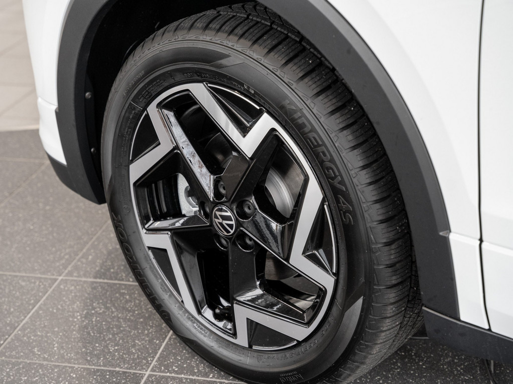 Bild 6 - T-Cross R-Line 1.0 l R-Line IQLight Kam. Navi
