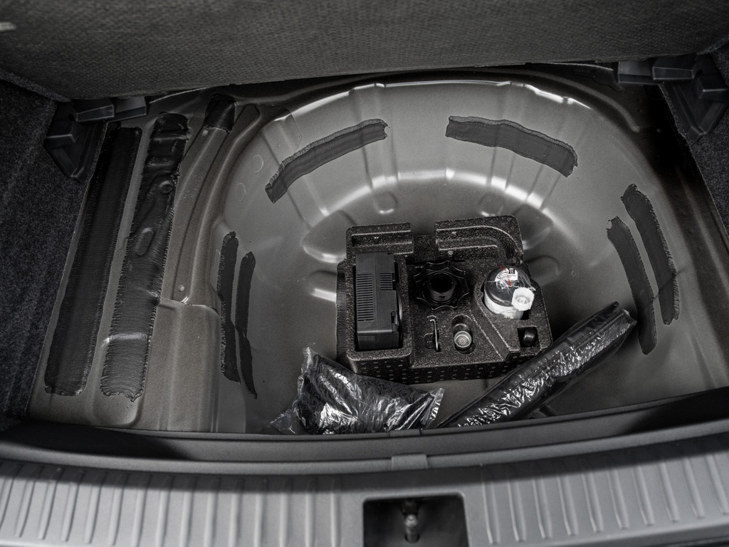 Bild 27 - ARONA XPERIENCE 1.0 TSI DSG Kam. Navi Virtual LM