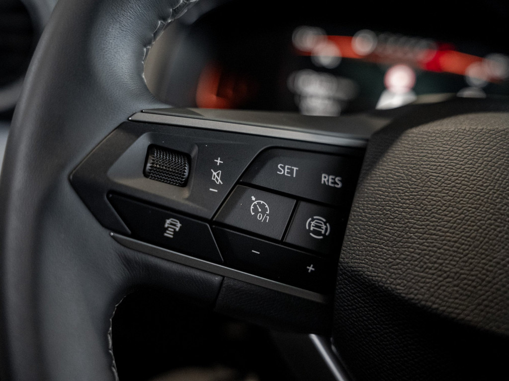 Bild 22 - Arona 1.0 TSI Style Kam. Navi Virtual ACC KlimaA