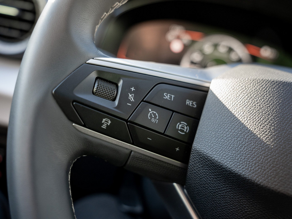 Bild 20 - Arona 1.0 TSI Style Kam. Navi Virtual ACC KlimaA