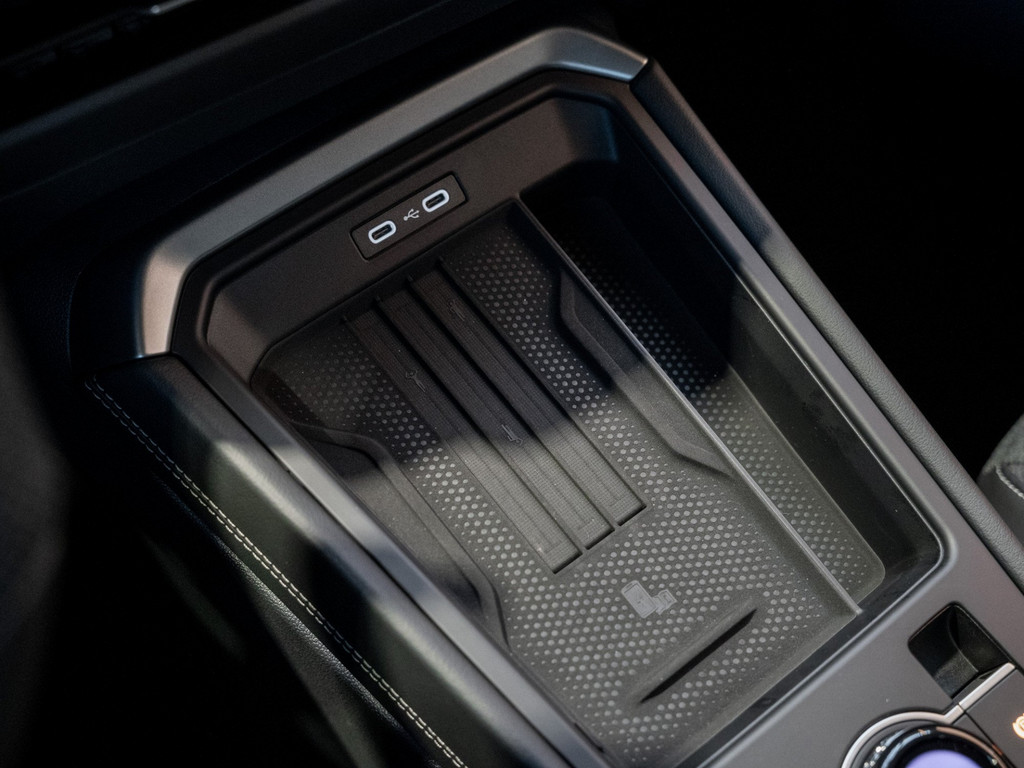 Bild 20 - T-Roc R-Line 1.5 l eTSI DSG IQLight el.Heck