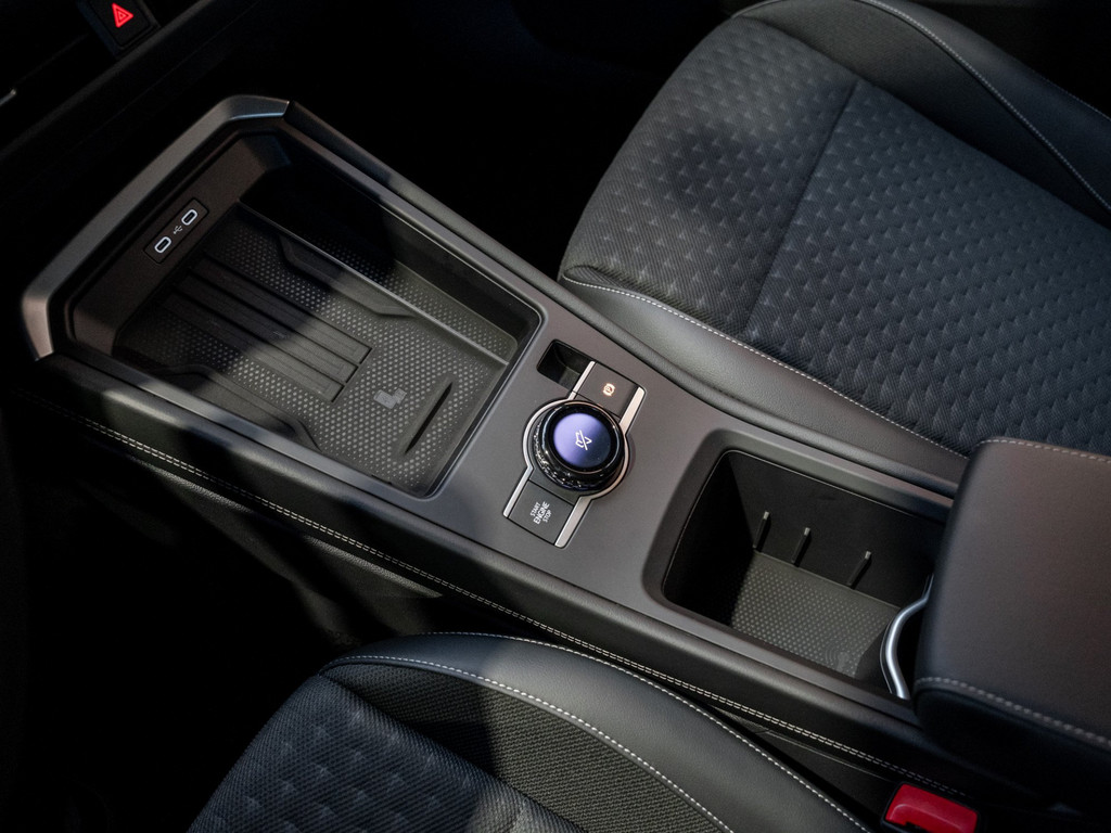 Bild 21 - T-Roc R-Line 1.5 l eTSI DSG IQLight el.Heck