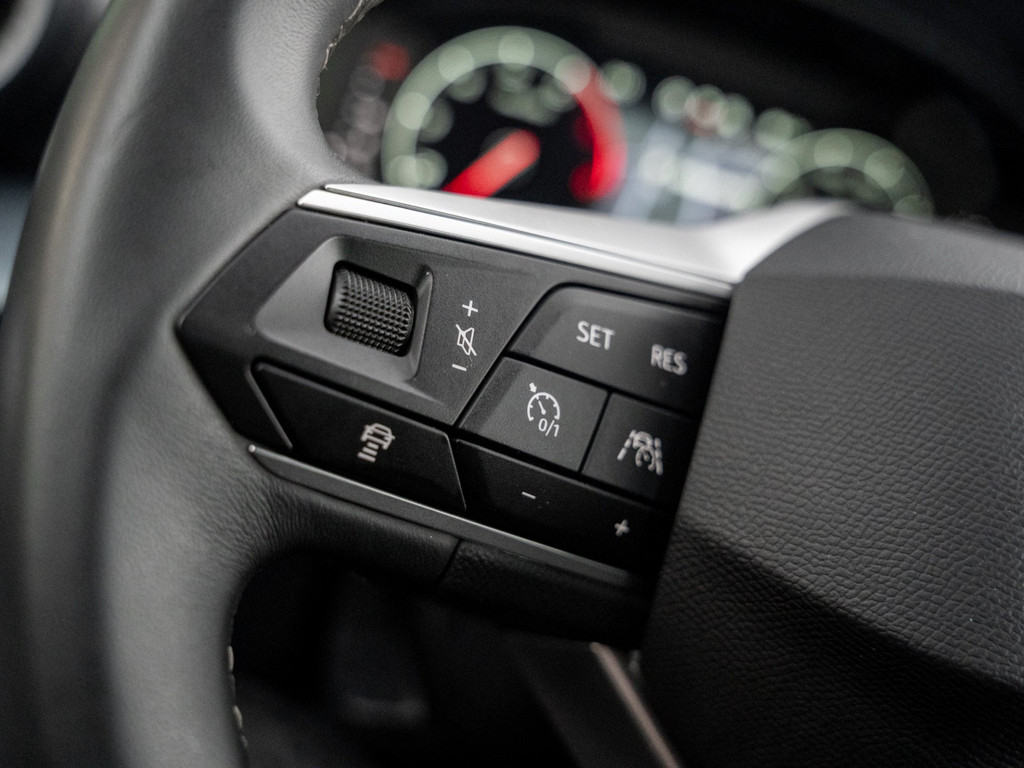 Bild 17 - ARONA XPERIENCE 1.0 TSI DSG Kam. Navi Virtual LM