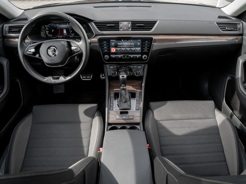 Bild 12 - SUPERB C. SCOUT 2.0 TSI DSG 4X4 AHK Kam. Pano LM