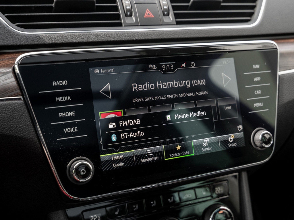 Bild 15 - SUPERB C. SCOUT 2.0 TSI DSG 4X4 AHK Kam. Pano LM